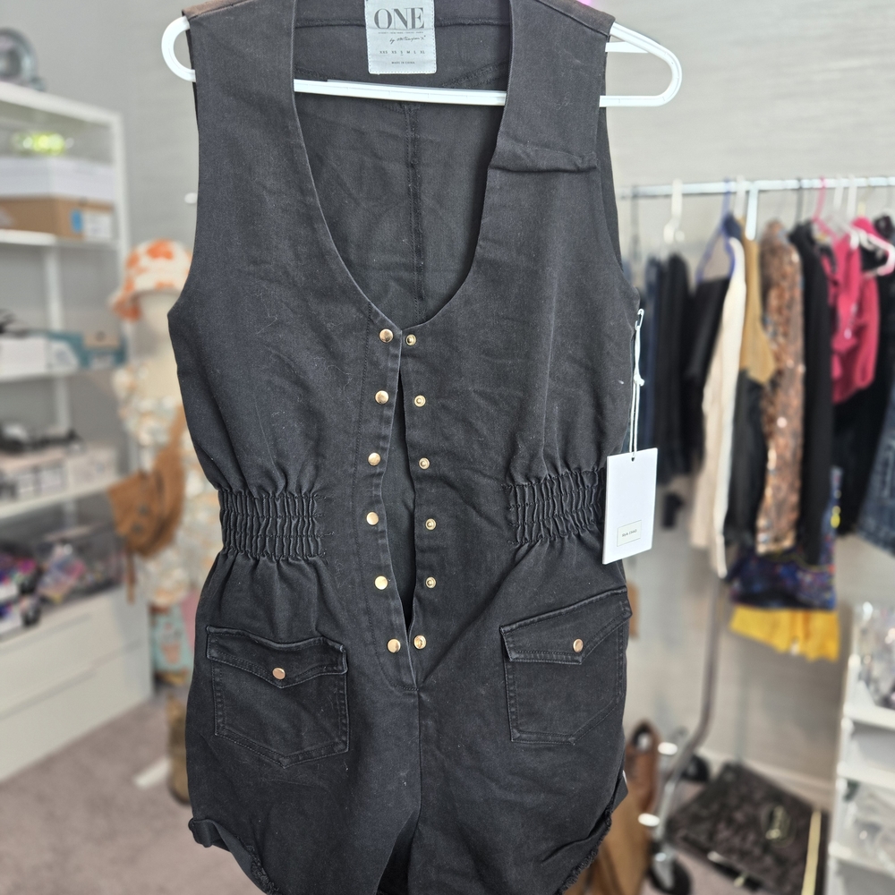 Black Sleeveless Button-Up Romper